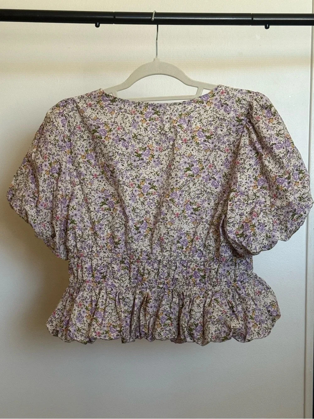 ASTR The Label Floral Tie-Front Peplum Top - puff sleeve cottagecore blouse